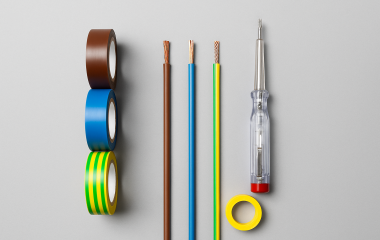 Кольорове маркування проводів — стандарти та безпека