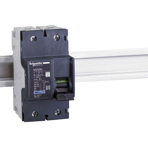 Автоматичний вимикач Schneider Electric NG125N 32А 2P C  (18625)