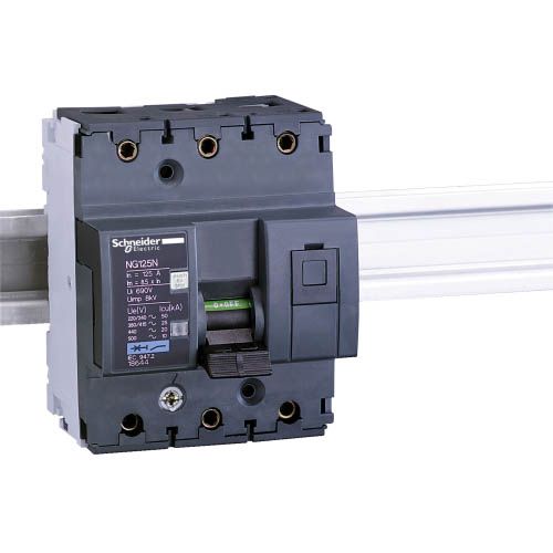 Автоматичний вимикач Schneider Electric NG125N 100А 3P C  (18642)