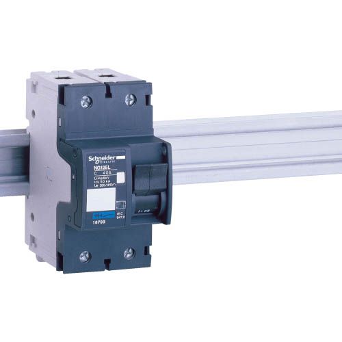 Автоматичний вимикач Schneider Electric NG125L 32А 2P C  (18792)
