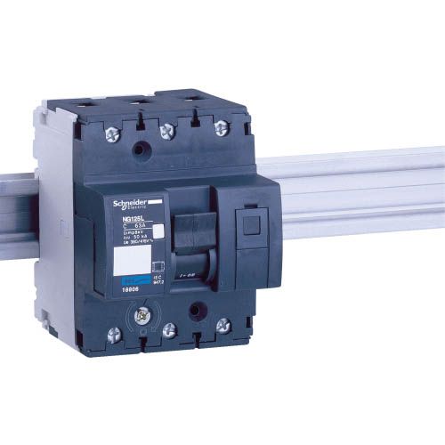 Автоматичний вимикач Schneider Electric NG125L 50А 3P D  (18854)