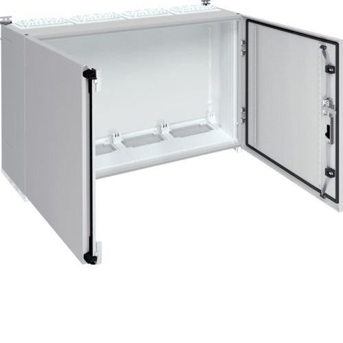 Щит UNIVERS IP55/II 650x1050x275, сірий, 4 секції , Hager