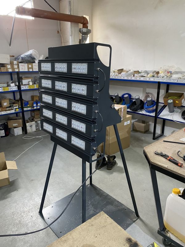 Прожектор ДСУ 05У-750-1-411 «VECTOR FORCE»